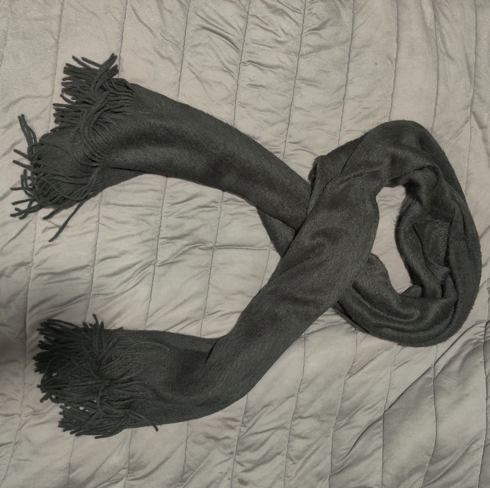 Woman's scarf